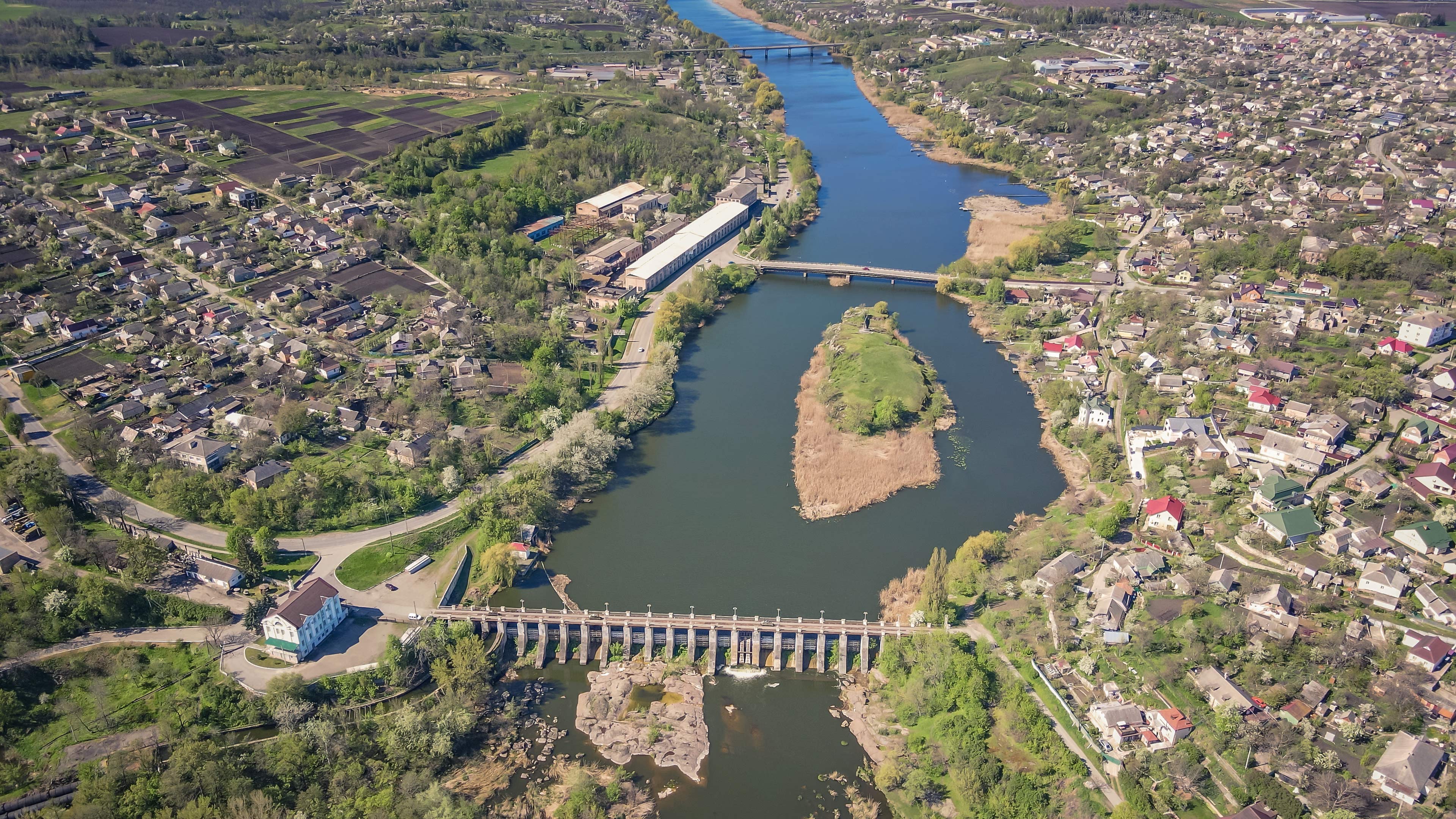 Рось — жива артерія Корсуня, що несе історію крізь століття