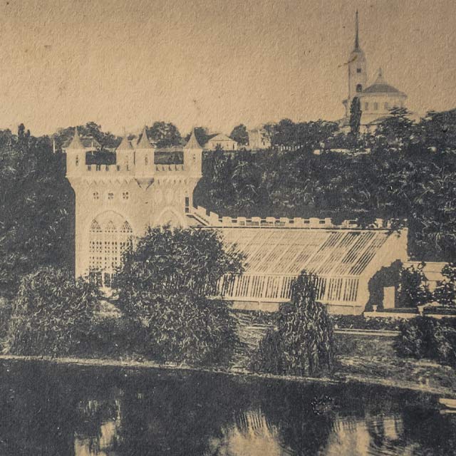 Оранжерея в парку князів Лопухіних-Демидових